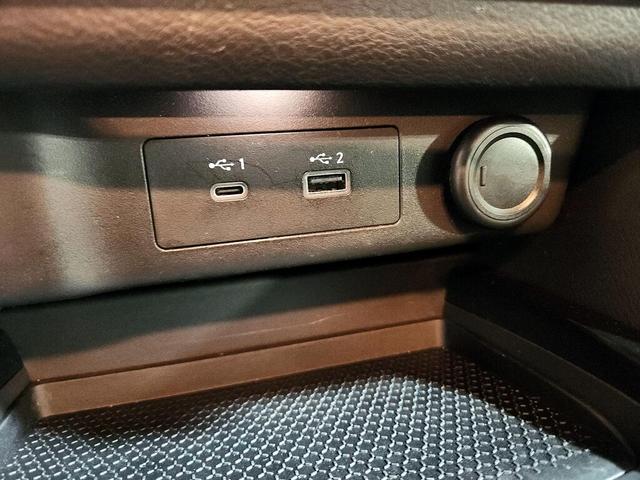 Photo of 2022 Black Nissan Rogue