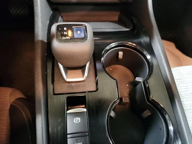 Photo of 2022 Black Nissan Rogue