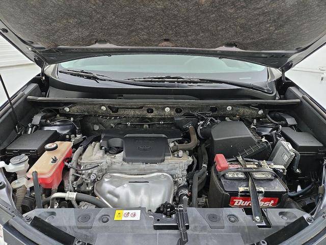 Photo of 2017 Gray Toyota RAV4