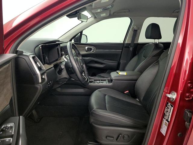 Photo of 2022 Red Kia Sorento