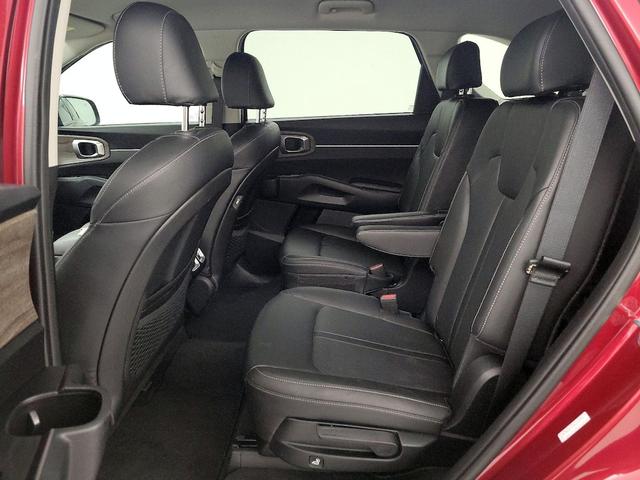 Photo of 2022 Red Kia Sorento