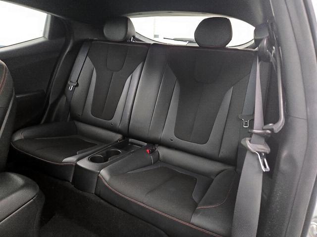 Photo of 2019 White Hyundai Veloster