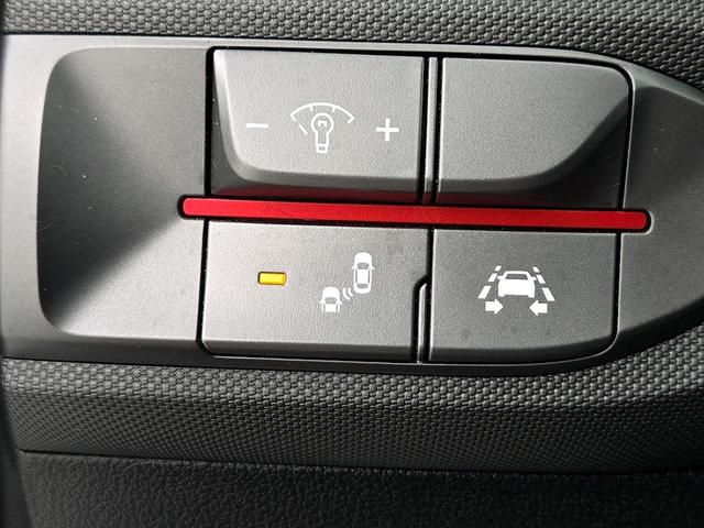 Photo of 2019 White Hyundai Veloster