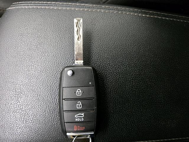 Photo of 2016 Silver Kia Optima
