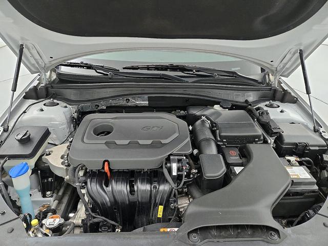Photo of 2016 Silver Kia Optima