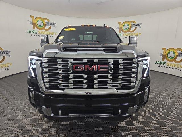 Photo of 2024 Onyx Black GMC Sierra 3500