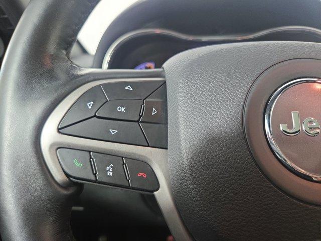 Photo of 2021 Bright White Clearcoat Jeep Grand Cherokee