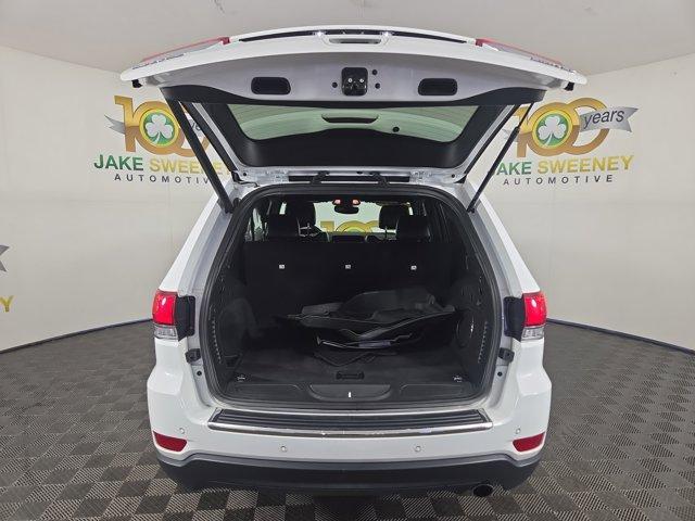 Photo of 2021 Bright White Clearcoat Jeep Grand Cherokee