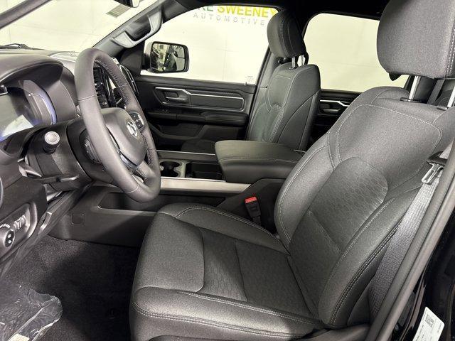 Photo of 2025 Diamond Black RAM 1500
