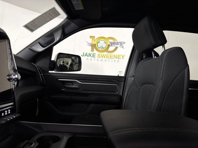 Photo of 2025 Diamond Black RAM 1500