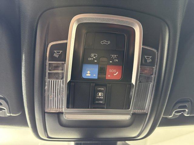 Photo of 2025 Diamond Black RAM 1500