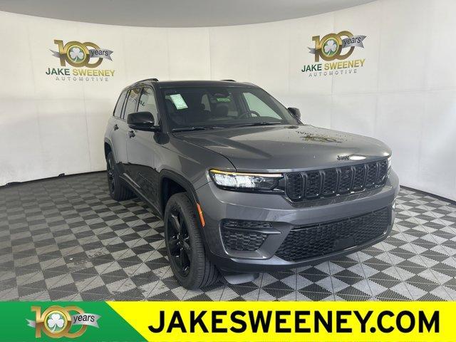Photo of 2025 Metallic Jeep Grand Cherokee