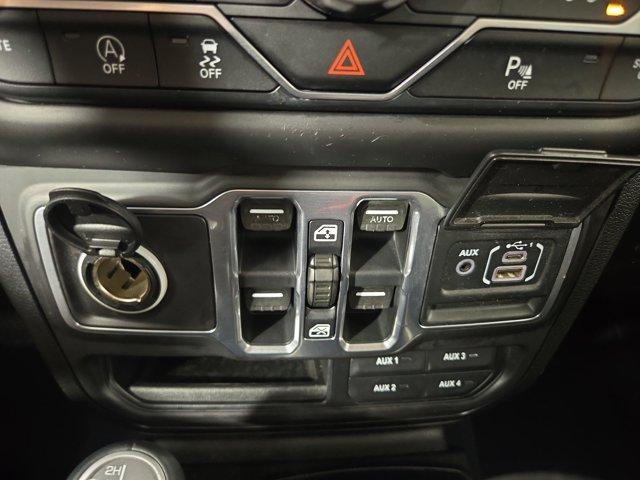 Photo of 2018 Black Clearcoat Jeep Wrangler Unlimited