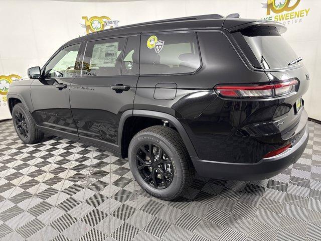 Photo of 2025 Diamond Black Jeep Grand Cherokee L