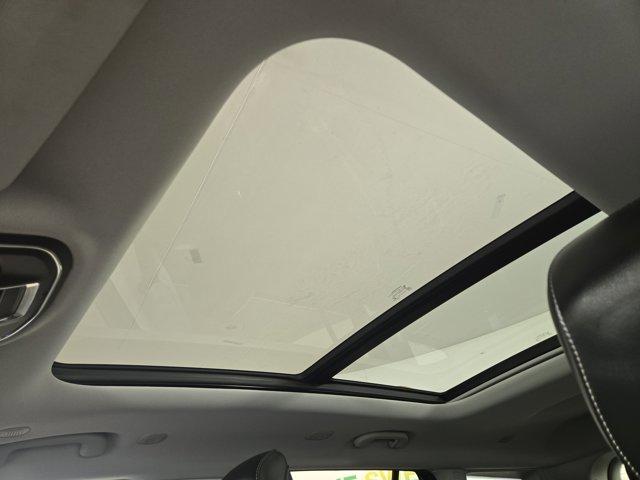 Photo of 2021 Diamond Black Jeep Grand Cherokee L