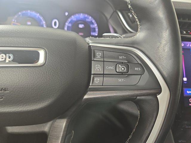 Photo of 2021 Diamond Black Jeep Grand Cherokee L
