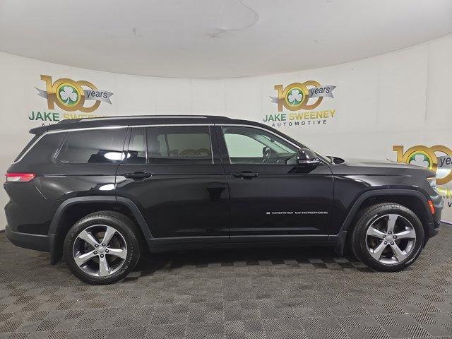 Photo of 2021 Diamond Black Jeep Grand Cherokee L