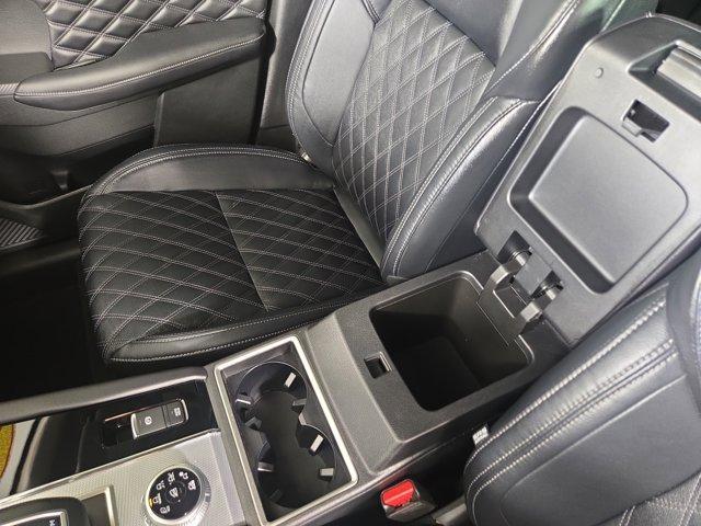 Photo of 2023 Alloy Silver Metallic Mitsubishi Outlander