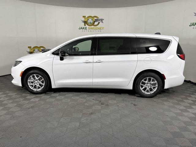 Photo of 2026 Bright White Clearcoat Chrysler Voyager