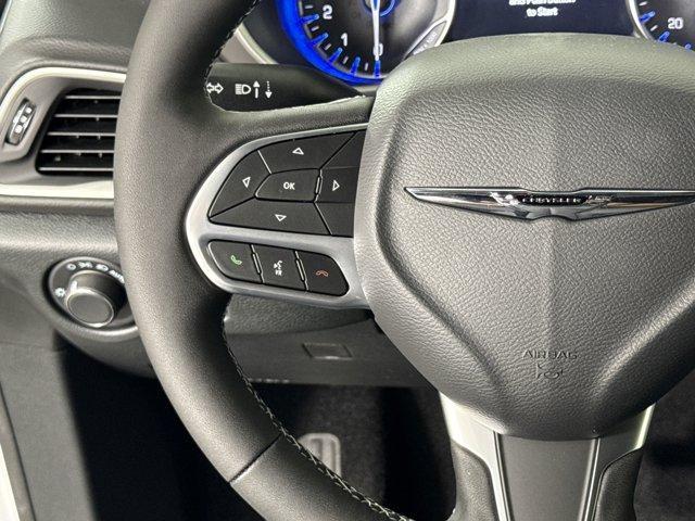 Photo of 2026 Bright White Clearcoat Chrysler Voyager