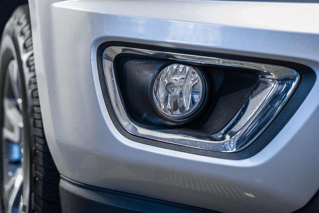 Photo of 2018 Silver Ice Metallic Chevrolet Colorado