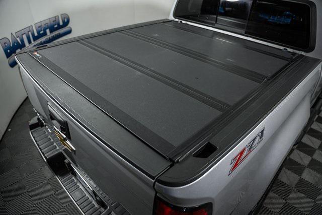 Photo of 2018 Silver Ice Metallic Chevrolet Colorado