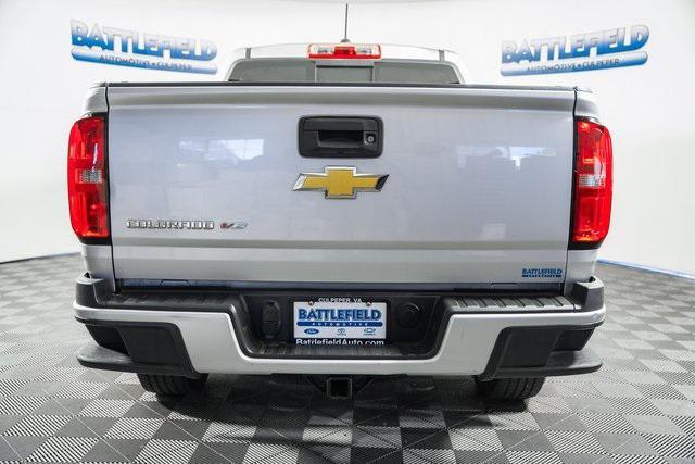 Photo of 2018 Silver Ice Metallic Chevrolet Colorado