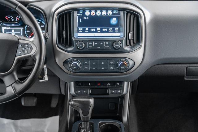 Photo of 2018 Silver Ice Metallic Chevrolet Colorado