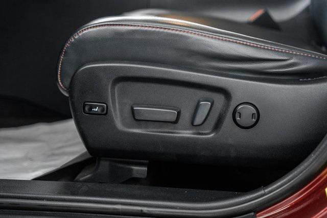 Photo of 2019 Salsa Red Pearl Toyota Highlander