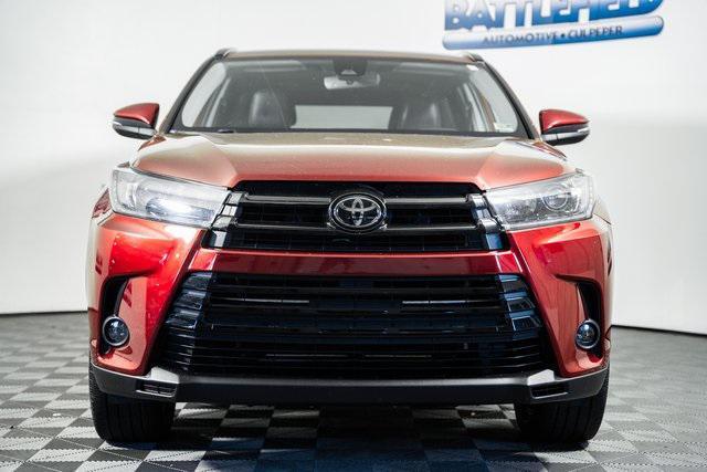 Photo of 2019 Salsa Red Pearl Toyota Highlander