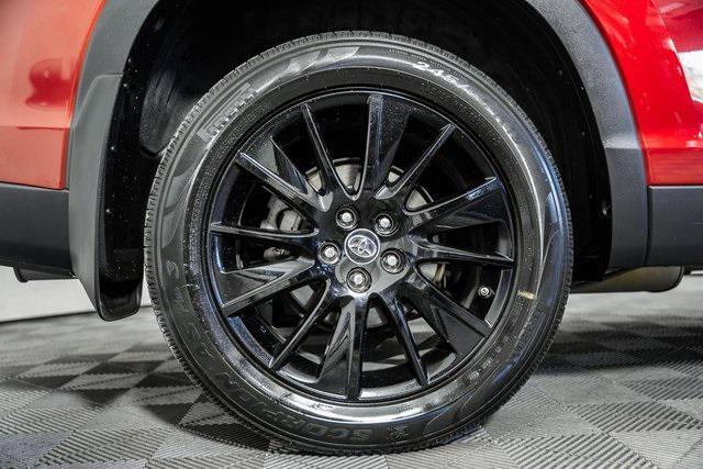Photo of 2019 Salsa Red Pearl Toyota Highlander