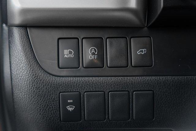 Photo of 2019 Salsa Red Pearl Toyota Highlander