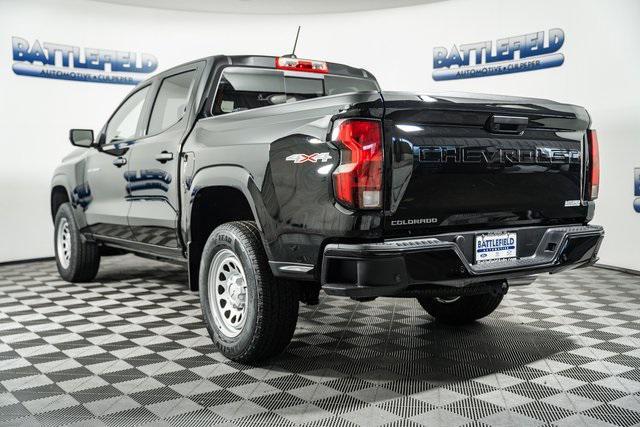 Photo of 2025 Black Chevrolet Colorado