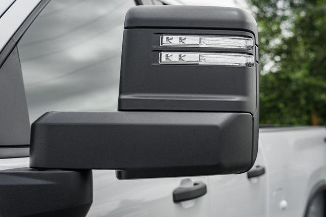 Photo of 2025 Summit White Chevrolet Silverado 3500