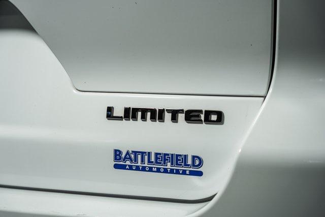 Photo of 2022 Bright White Clearcoat Jeep Grand Cherokee L