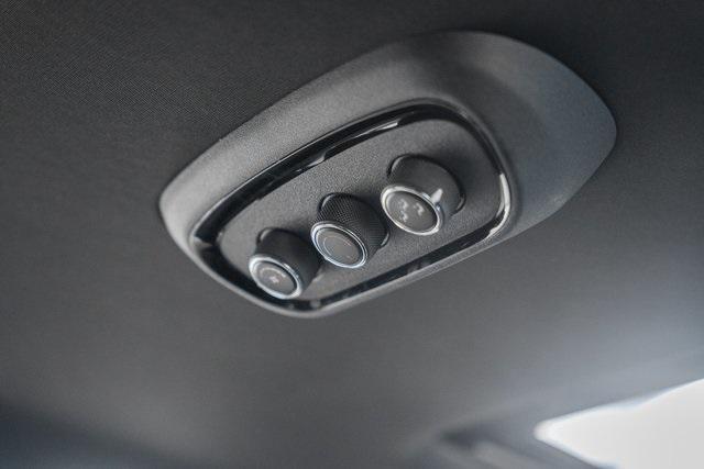 Photo of 2024 DB Black Crystal Clearcoat Dodge Durango