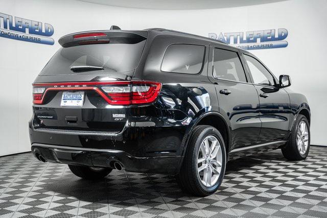 Photo of 2024 DB Black Crystal Clearcoat Dodge Durango