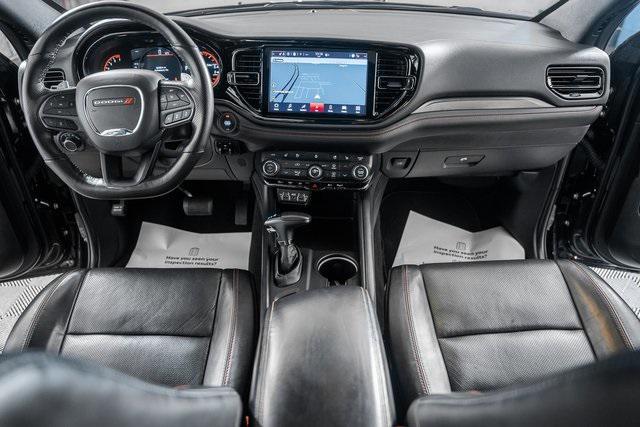 Photo of 2024 DB Black Crystal Clearcoat Dodge Durango