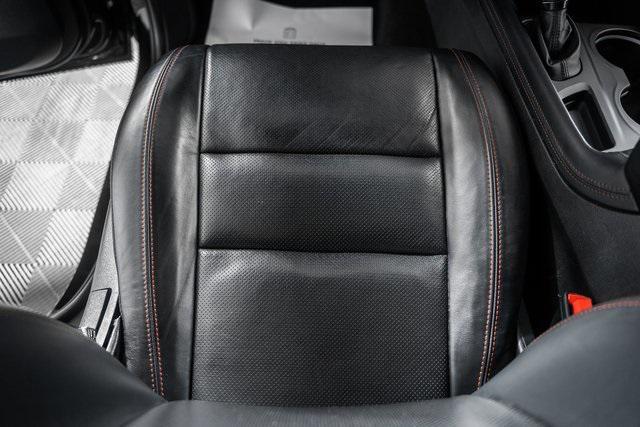 Photo of 2024 DB Black Crystal Clearcoat Dodge Durango