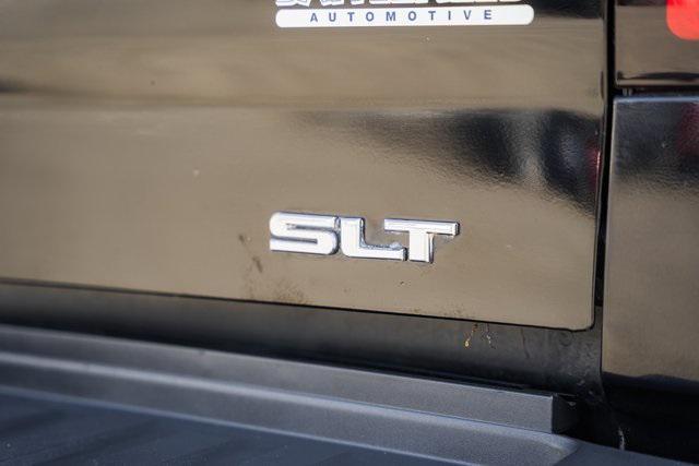 Photo of 2016 Onyx Black GMC Sierra 3500