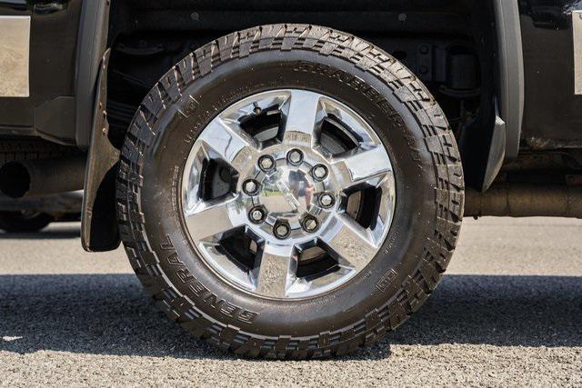 Photo of 2016 Onyx Black GMC Sierra 3500