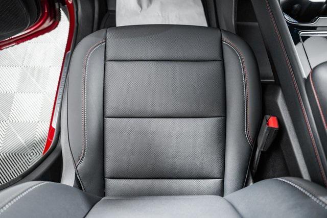 Photo of 2026 Radiant Red Tintcoat Chevrolet Traverse