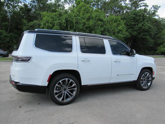 Photo of 2025 Bright White Clearcoat Jeep Grand Wagoneer