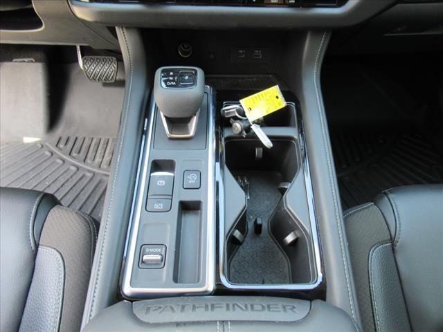 Photo of 2023 Super Black Nissan Pathfinder