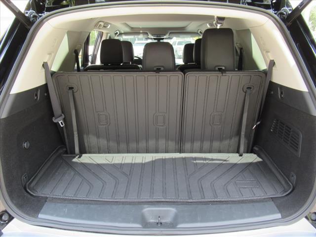 Photo of 2023 Super Black Nissan Pathfinder
