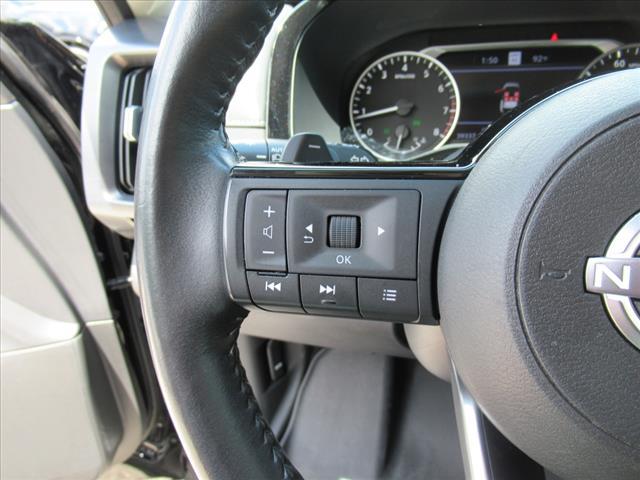 Photo of 2023 Super Black Nissan Pathfinder