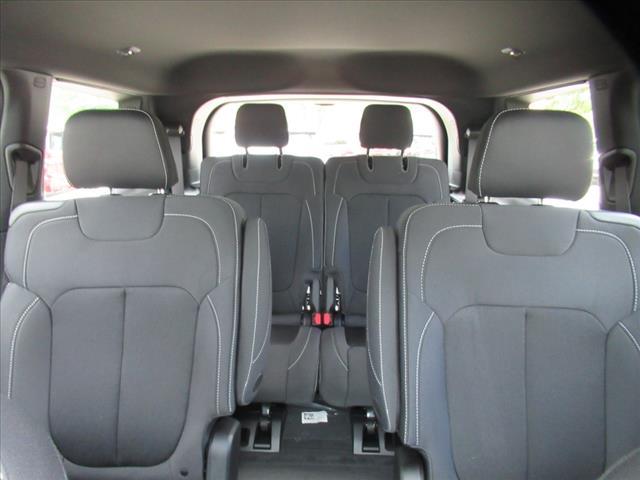 Photo of 2025 Baltic Gray Metallic Clearcoat Jeep Grand Cherokee L