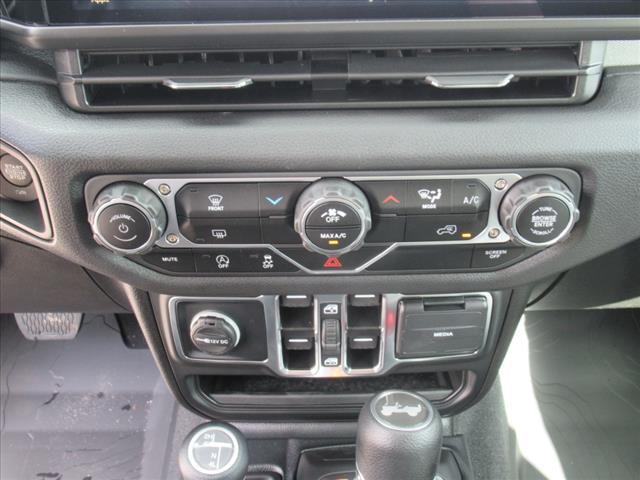 Photo of 2025 Hydro Blue Pearl Coat Jeep Wrangler