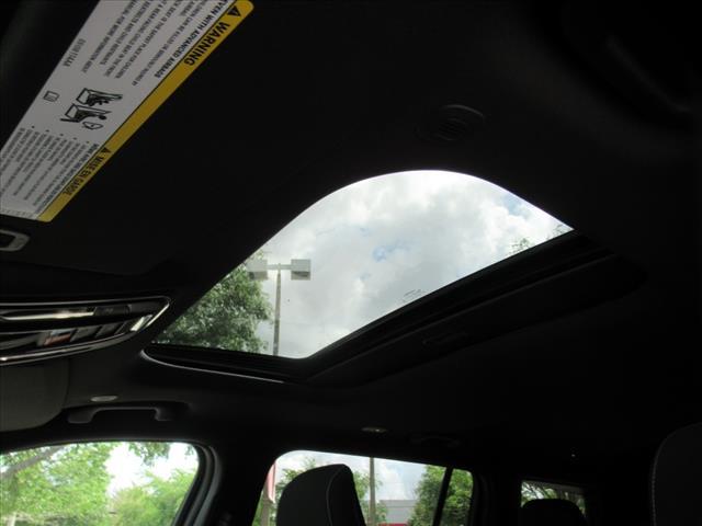 Photo of 2025 Bright White Clearcoat Jeep Grand Cherokee L