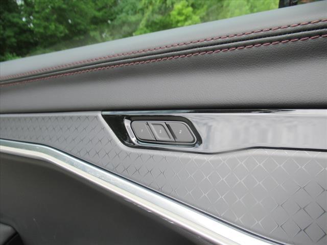Photo of 2025 Silver Zynith Clearcoat Jeep Wagoneer S